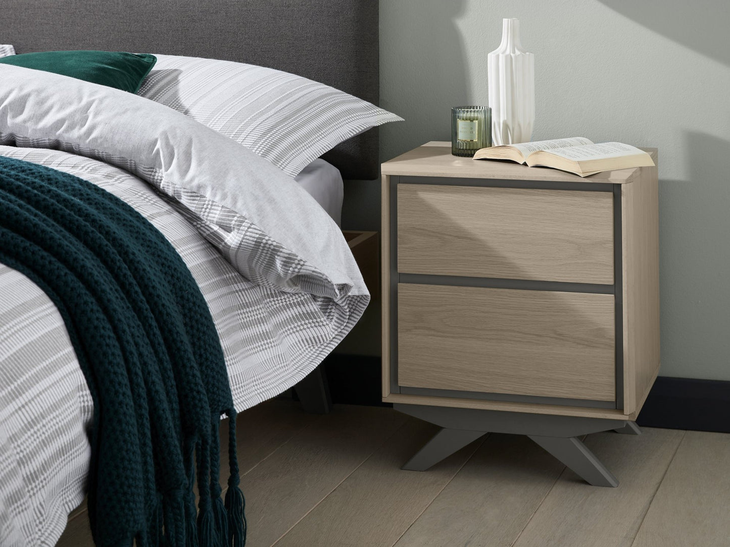Bentley Brunel 2 Drawer Nightstand