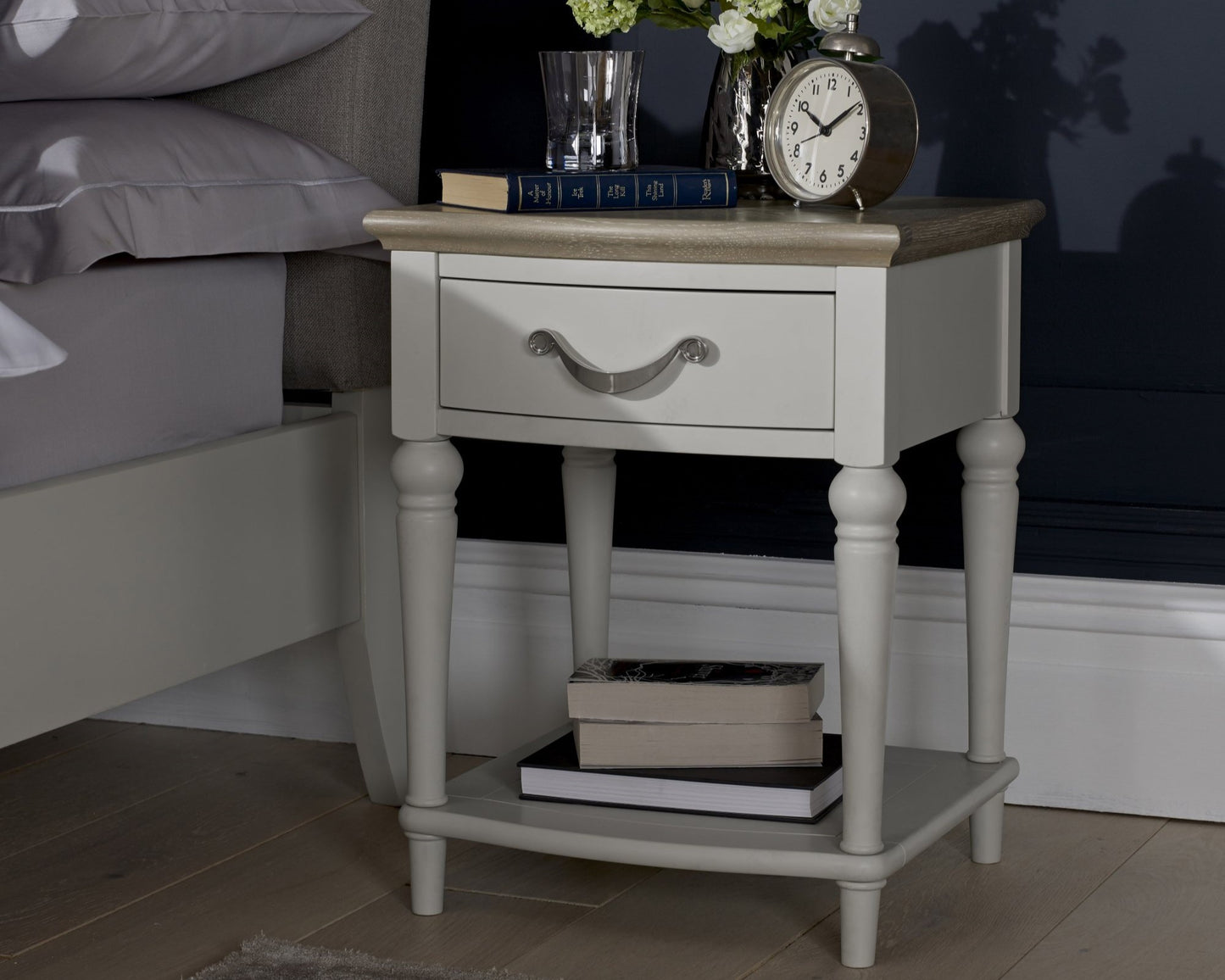 Bentley Montreux 1 Drawer Nightstand - Grey & Oak