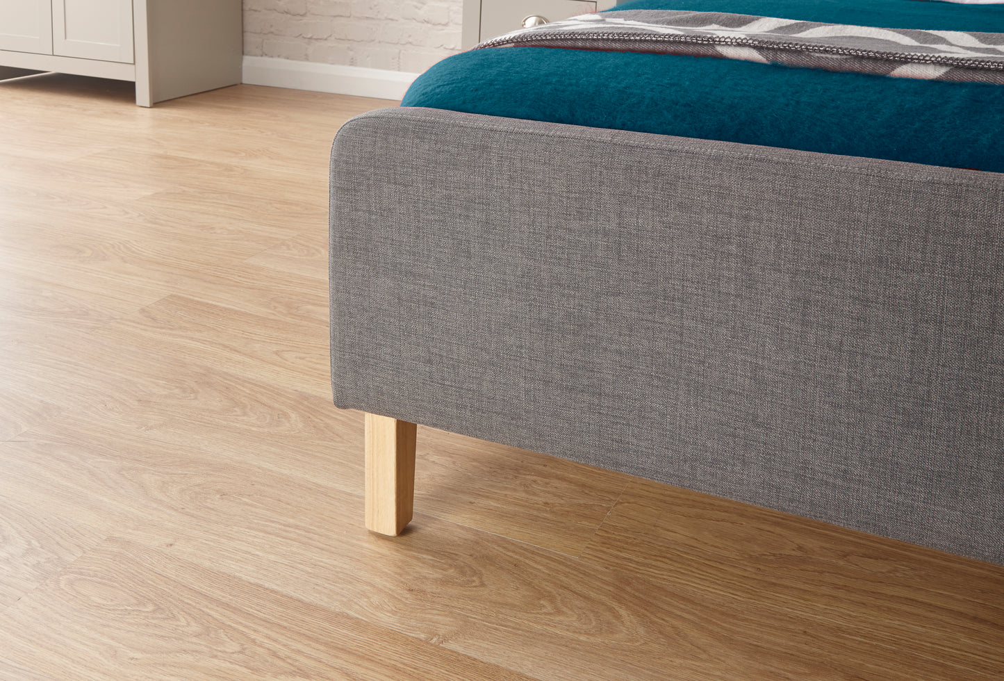 GFW Ashbourne Grey Upholstered Bed - Kingsize - Image 2